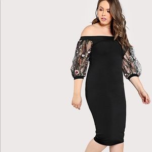 Black off the shoulder bodycon dress